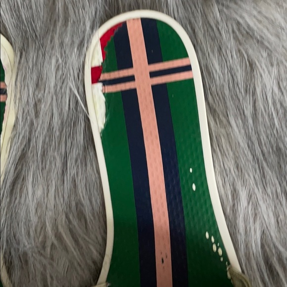 Shoes - Picture 2 of 4